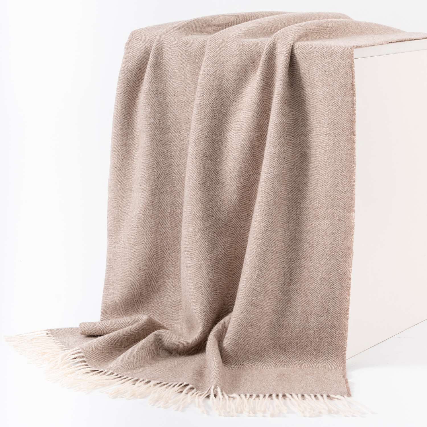 Zigzag Fringes Sand